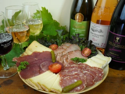 BON CADEAU : Planche Terroir Savoyard - Vignerons Indépendants