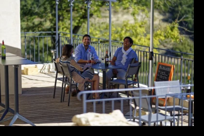Pique-Nique Gourmand & Visite Guidée en Français : 2 Châteaux Saint-Émilion Grand Cru - Vignerons Indépendants