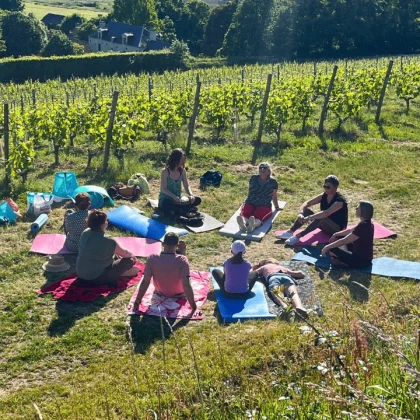 Yoga du rire dans les vignes - Vignerons Indépendants