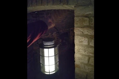 Alfred Tritant: visite insolite à la lanterne dans la cave de champagne à Bouzy - Vignerons Indépendants