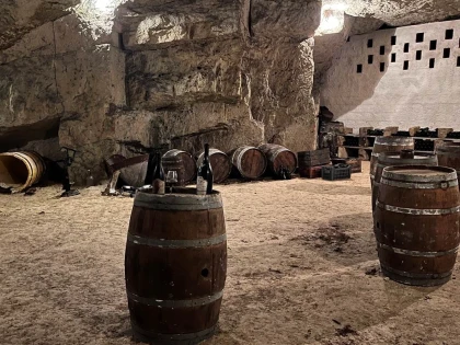 Visite de cave troglodyte et vieux millésimes - Vignerons Indépendants