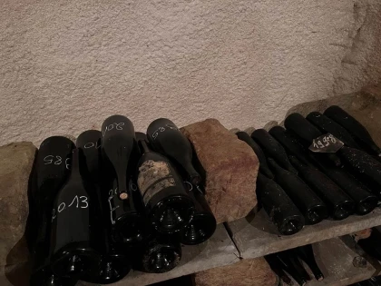 Visite de cave troglodyte et vieux millésimes - Vignerons Indépendants