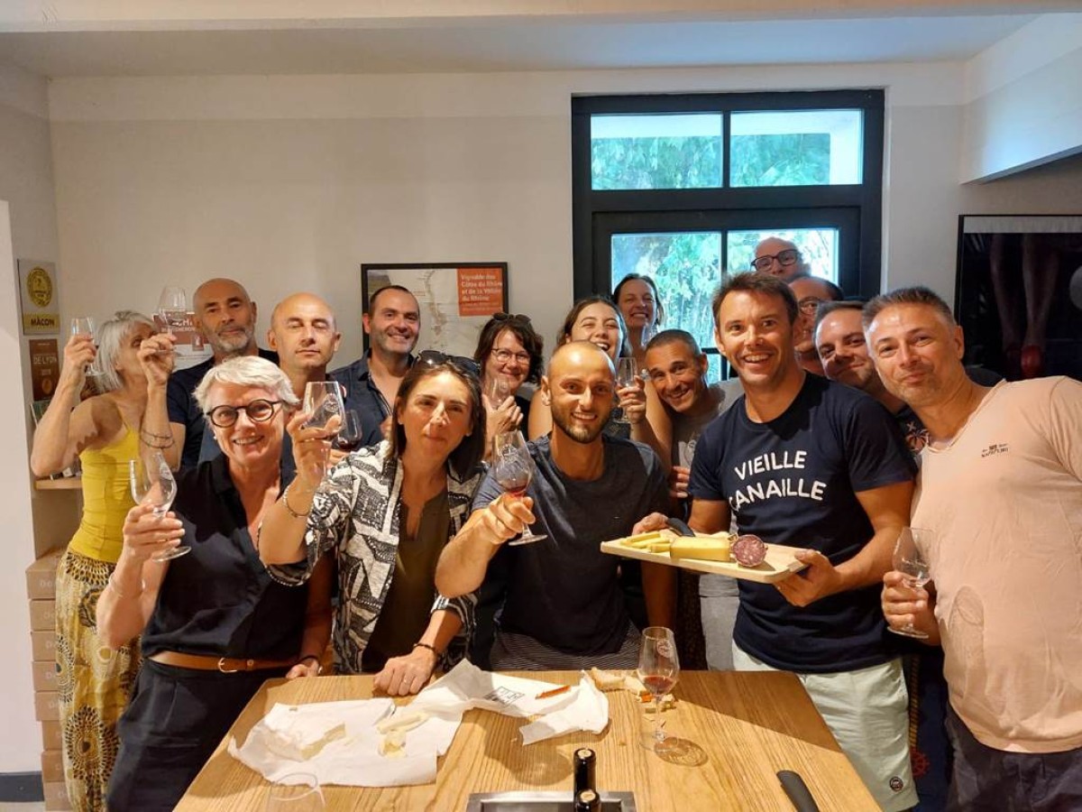 Atelier d'assemblage au domaine - Vignerons Indépendants