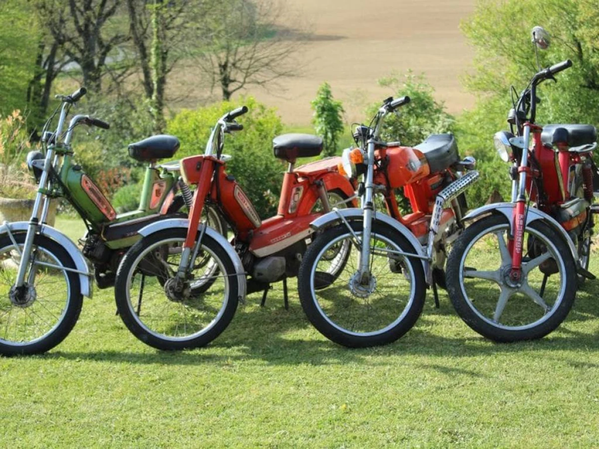 Juranmob, circuit en mobylette Peugeot 103 - Vignerons Indépendants