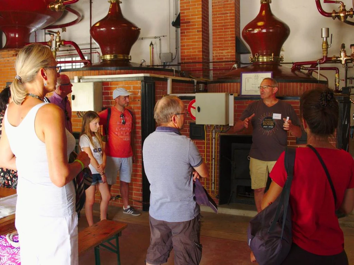 L'univers du vigneron-distillateur - Vignerons Indépendants