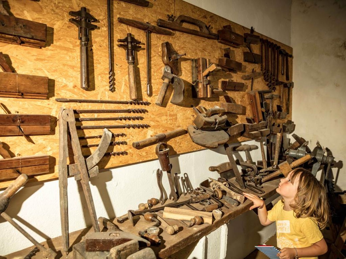 La Surprise : Une Dégustation Mystère au Domaine Castan - Vignerons Indépendants