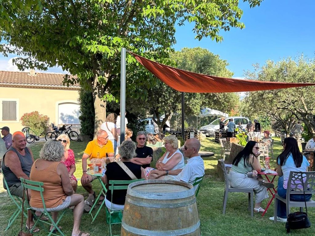 Marché des producteurs, Bar à vins et grignotages TOUS les mardis soir/Entrée Libre - Vignerons Indépendants