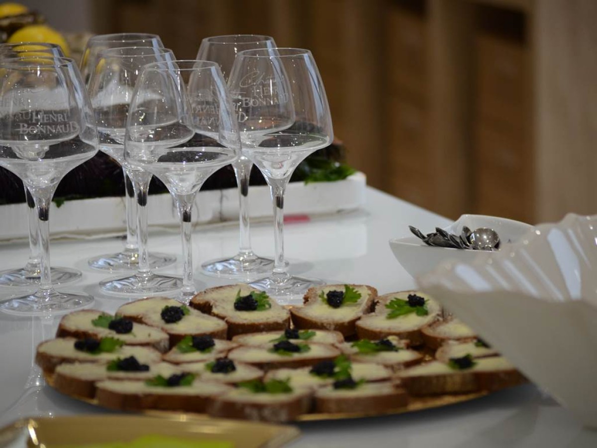 Visite du chai et dégustation avec tartinables - Formule privilège FR/ENG - Vignerons Indépendants